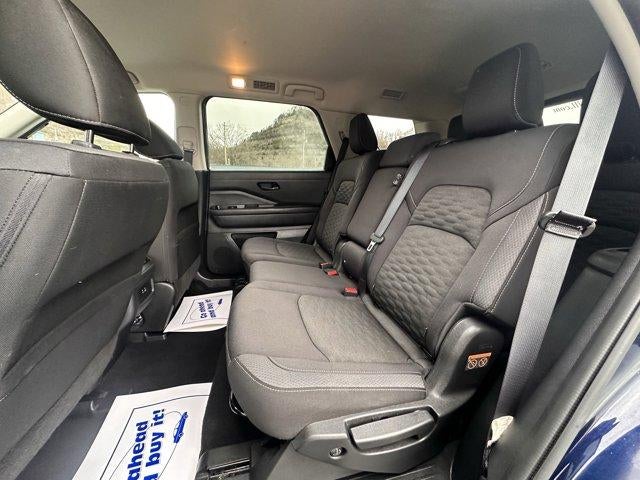 2024 Nissan Pathfinder SV 2WD