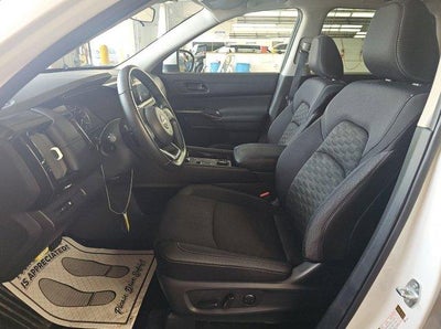 2024 Nissan Pathfinder SV 4WD