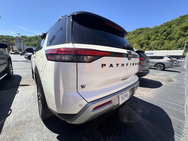 2023 Nissan Pathfinder Platinum 4WD