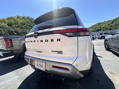 2023 Nissan Pathfinder Platinum 4WD