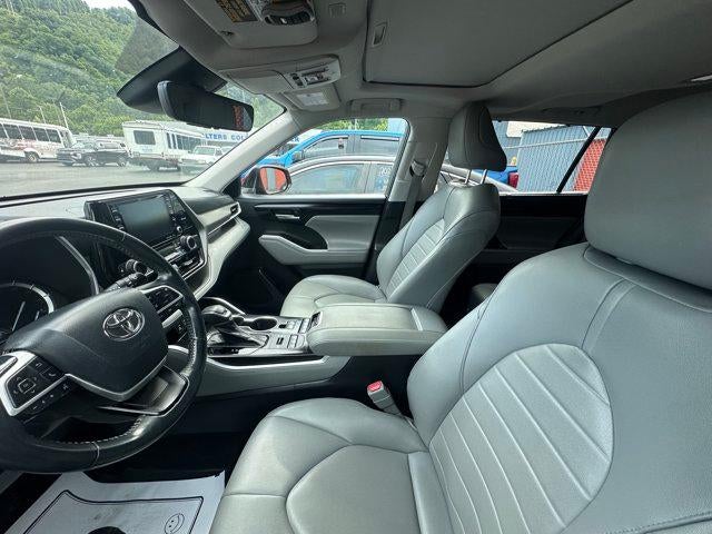 2022 Toyota Highlander XLE AWD (Natl)