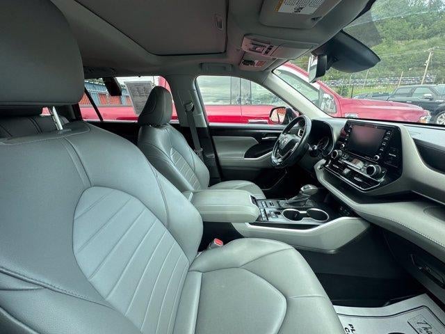 2022 Toyota Highlander XLE AWD (Natl)