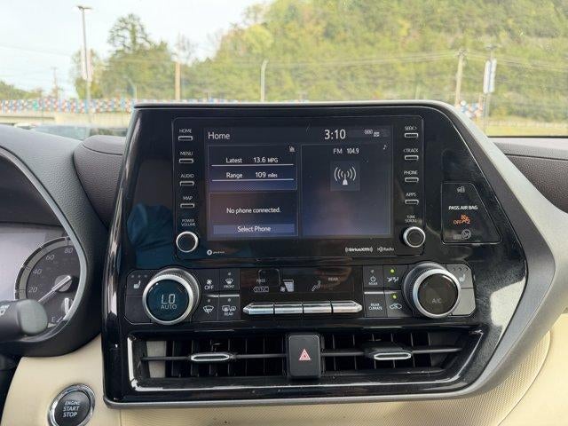 2022 Toyota Highlander XLE AWD (Natl)