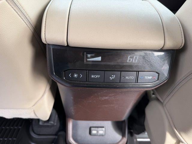 2022 Toyota Highlander XLE AWD (Natl)