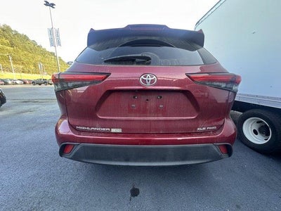 2022 Toyota Highlander XLE AWD (Natl)