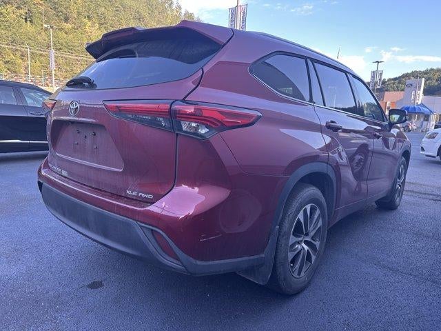 2022 Toyota Highlander XLE AWD (Natl)