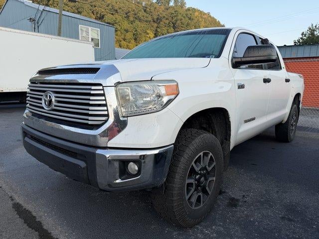 2014 Toyota Tundra 4WD Truck 4WD CrewMax Short Bed 5.7L FFV SR5 (SE)