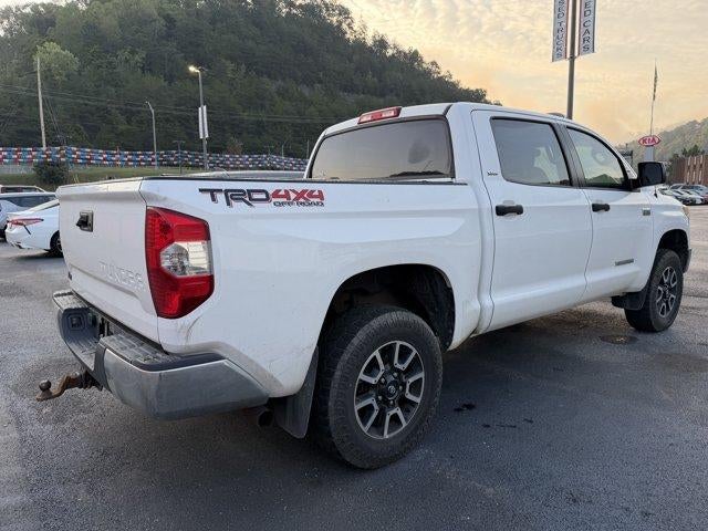 2014 Toyota Tundra 4WD Truck 4WD CrewMax Short Bed 5.7L FFV SR5 (SE)