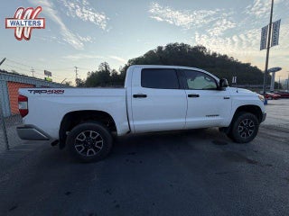 2014 Toyota Tundra 4WD Truck 4WD CrewMax Short Bed 5.7L FFV SR5 (SE)