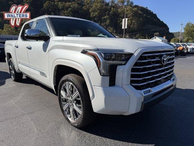 2024 Toyota Tundra 4WD 4WD Capstone Hybrid CrewMax 5.5' Bed (Natl)