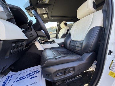 2024 Toyota Tundra 4WD 4WD Capstone Hybrid CrewMax 5.5' Bed (Natl)