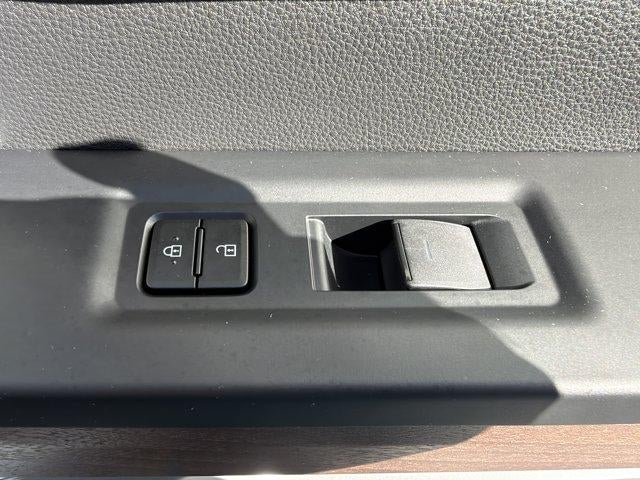 2024 Toyota Tundra 4WD 4WD Capstone Hybrid CrewMax 5.5' Bed (Natl)