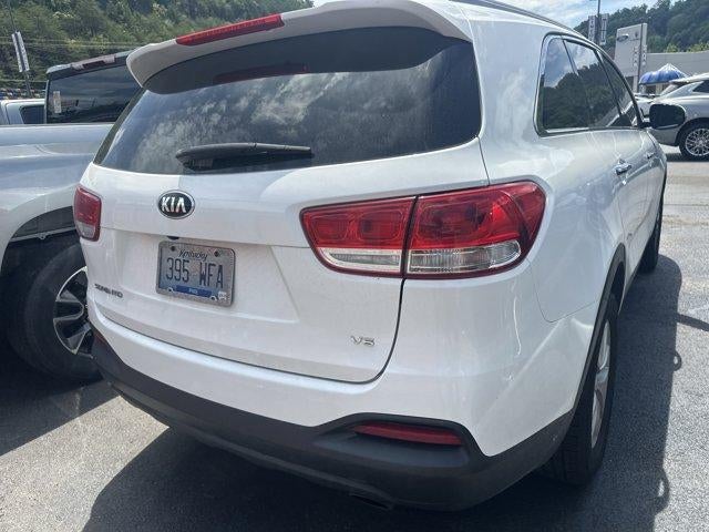 2016 Kia Sorento AWD 4dr 3.3L LX