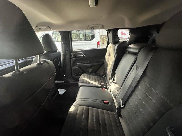 2024 Mitsubishi Outlander SE FWD