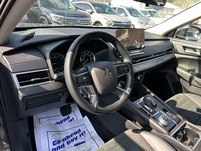 2024 Mitsubishi Outlander SE FWD