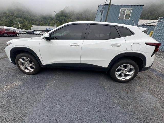 2024 Chevrolet Trax FWD 4dr LS