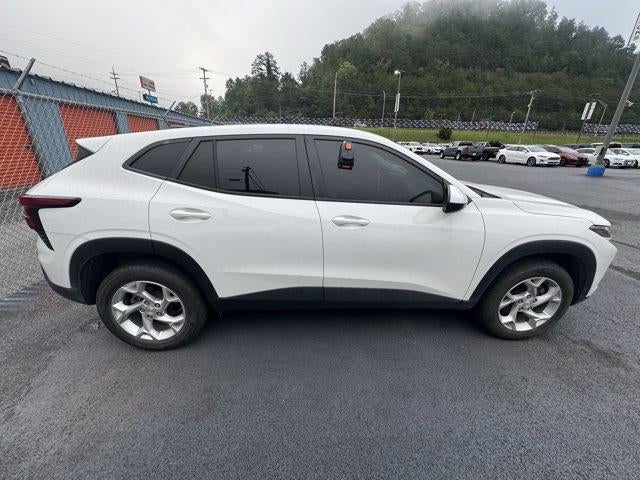 2024 Chevrolet Trax FWD 4dr LS