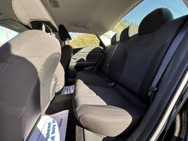 2021 Hyundai ELANTRA SE IVT