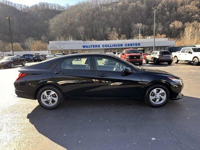 2021 Hyundai ELANTRA SE IVT