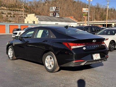 2021 Hyundai ELANTRA SE IVT