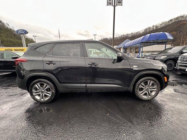 2023 Kia Seltos LX IVT AWD