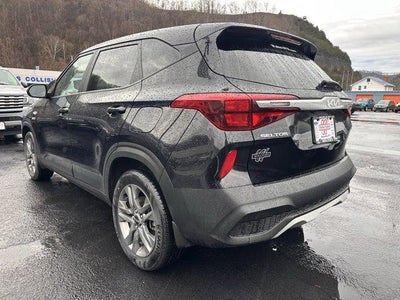 2023 Kia Seltos LX IVT AWD