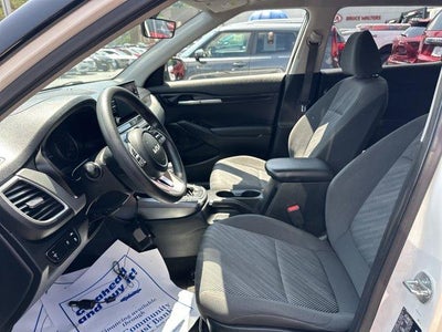 2023 Kia Seltos LX IVT AWD