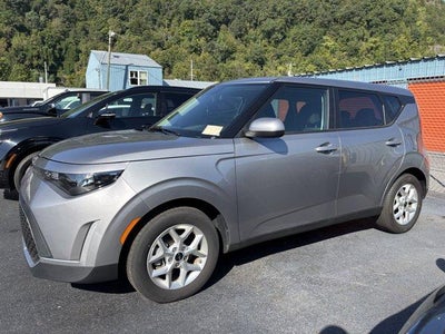 2025 Kia Soul LX FWD