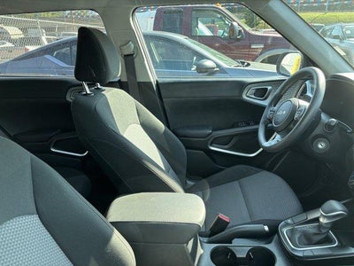 2025 Kia Soul LX FWD