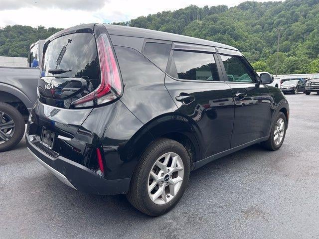 2023 Kia Soul LX IVT