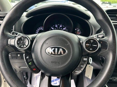 2019 Kia Soul + Auto