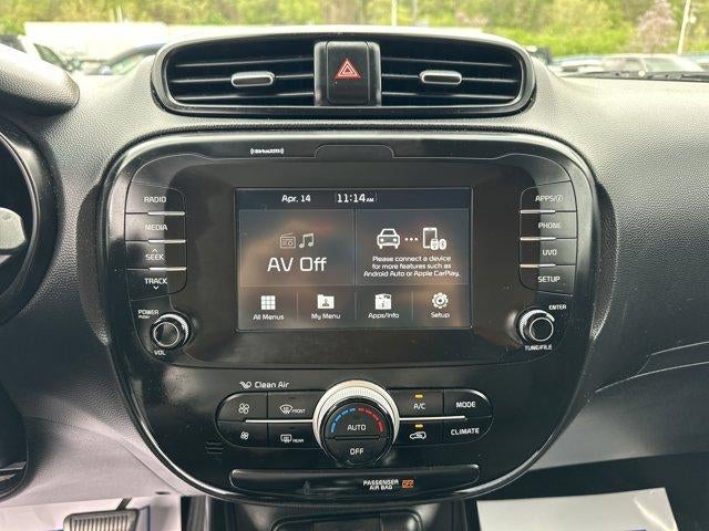2019 Kia Soul + Auto