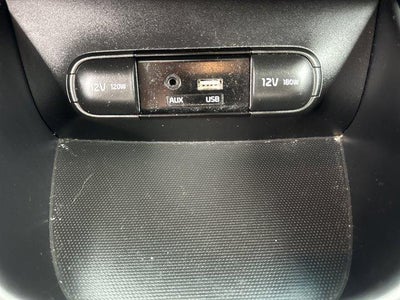 2019 Kia Soul + Auto