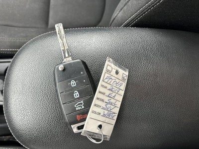 2019 Kia Soul + Auto