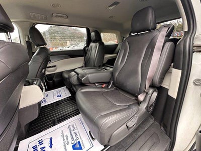 2024 Kia Carnival LX FWD w/Seat Pkg