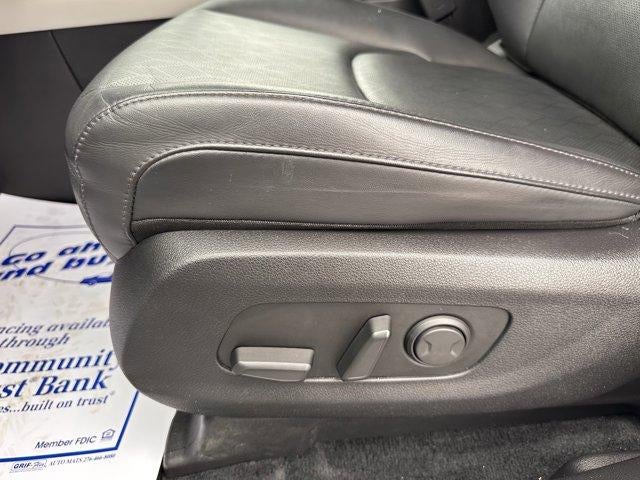 2024 Kia Carnival LX FWD w/Seat Pkg