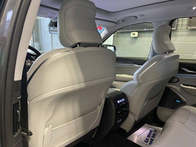 2022 Jeep Grand Cherokee Overland 4x4