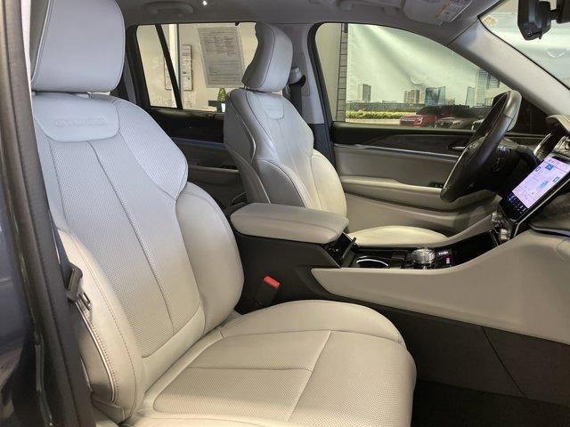 2022 Jeep Grand Cherokee Overland 4x4