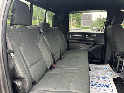 2022 RAM 1500 Big Horn 4x4 Crew Cab 5'7" Box