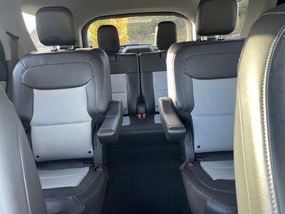 2023 Ford Explorer XLT 4WD
