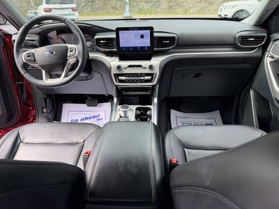 2023 Ford Explorer XLT 4WD