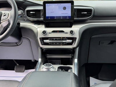 2023 Ford Explorer XLT 4WD