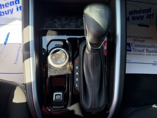 2025 Chevrolet Colorado Crew Cab Short Box 4-Wheel Drive LT