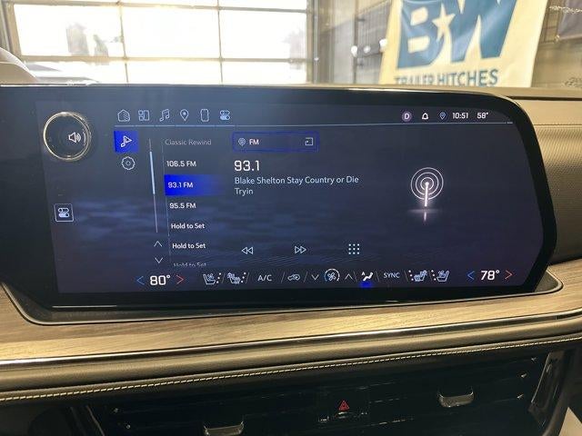 2025 Chevrolet Suburban 4WD Premier