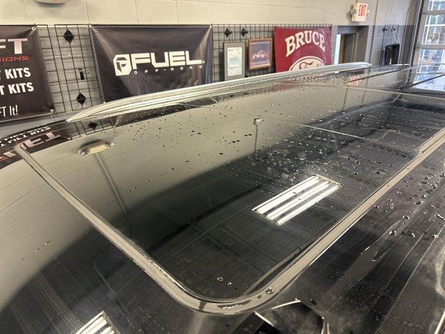 2025 Chevrolet Suburban 4WD Premier