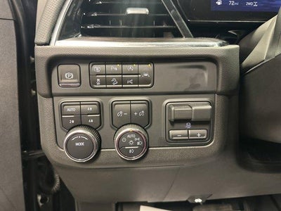 2025 Chevrolet Suburban 4WD Premier