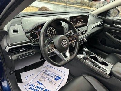 2024 Nissan Altima 2.0 SR Sedan