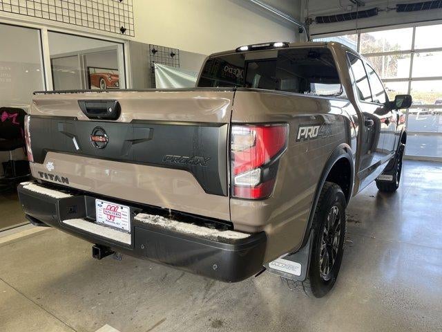 2021 Nissan Titan 4x4 Crew Cab PRO-4X