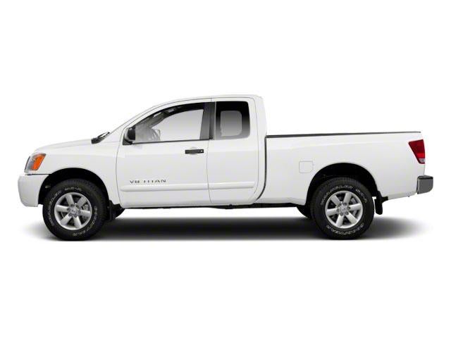 2010 Nissan Titan 4WD King Cab Short Bed SE