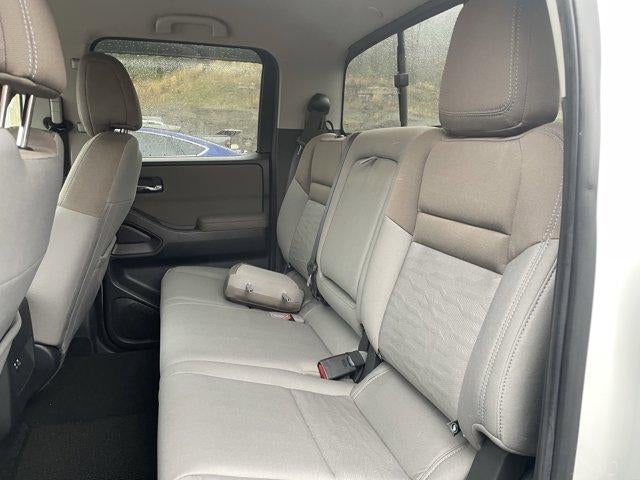 2022 Nissan Frontier Crew Cab 4x4 SV Auto